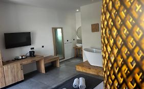 Sydney Hotel